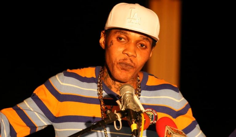 Vybz Kartel Ft Squash – Moon Walk