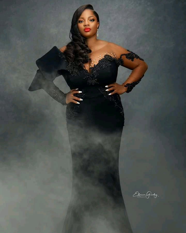 Dorathy looks stunning in her new photo