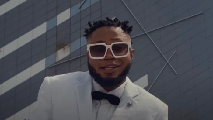 VIDEO: Oso Richie – Light Up