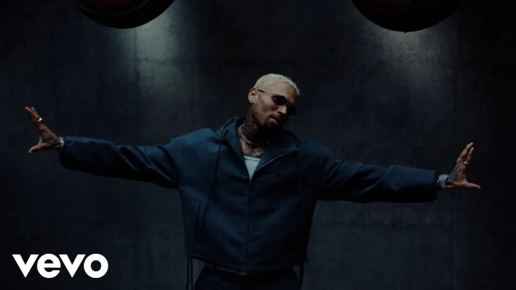 Chris Brown – Sensational Ft. Davido & Lojay (Video)